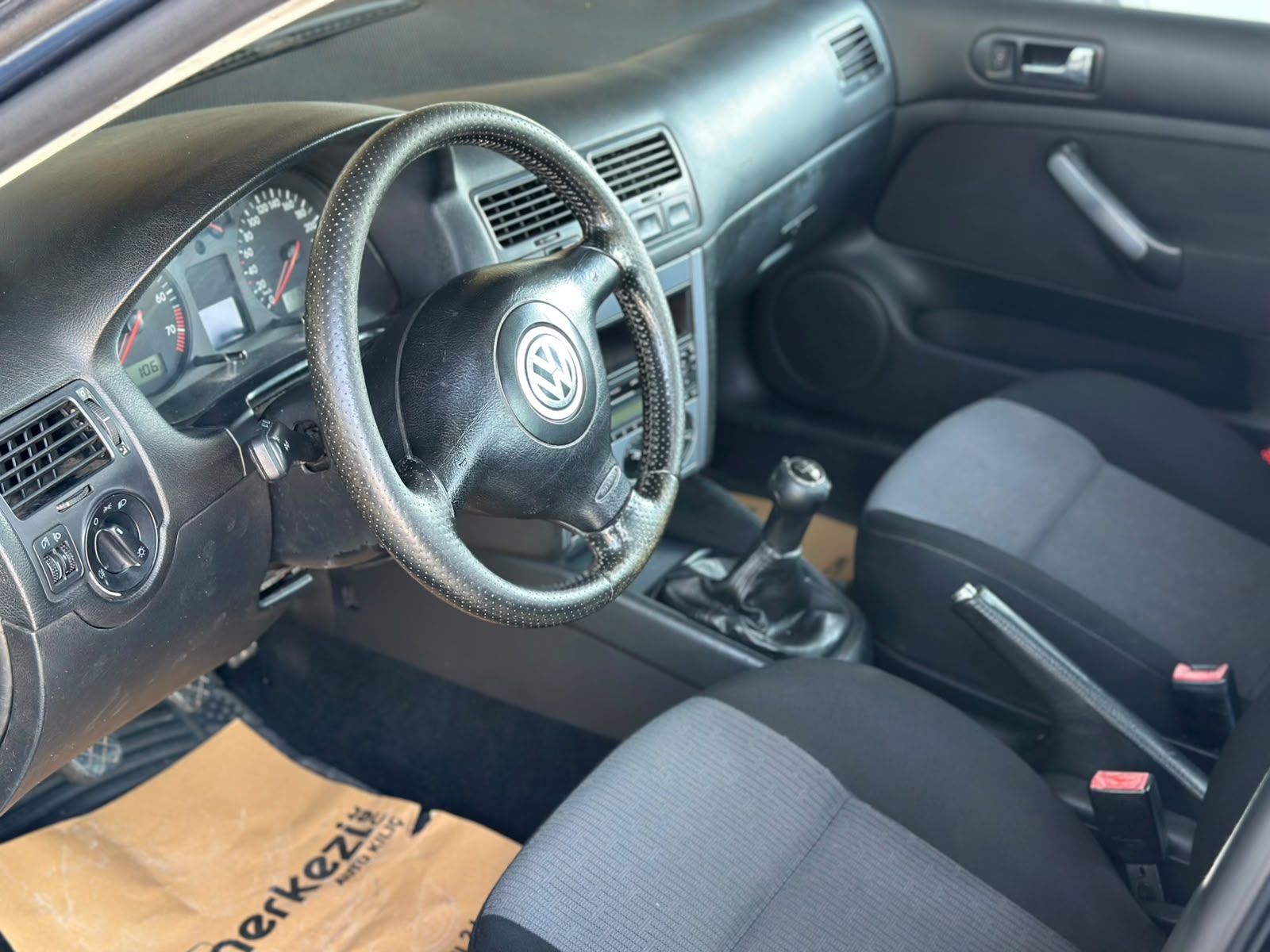 VOLKSWAGEN JETTA 7